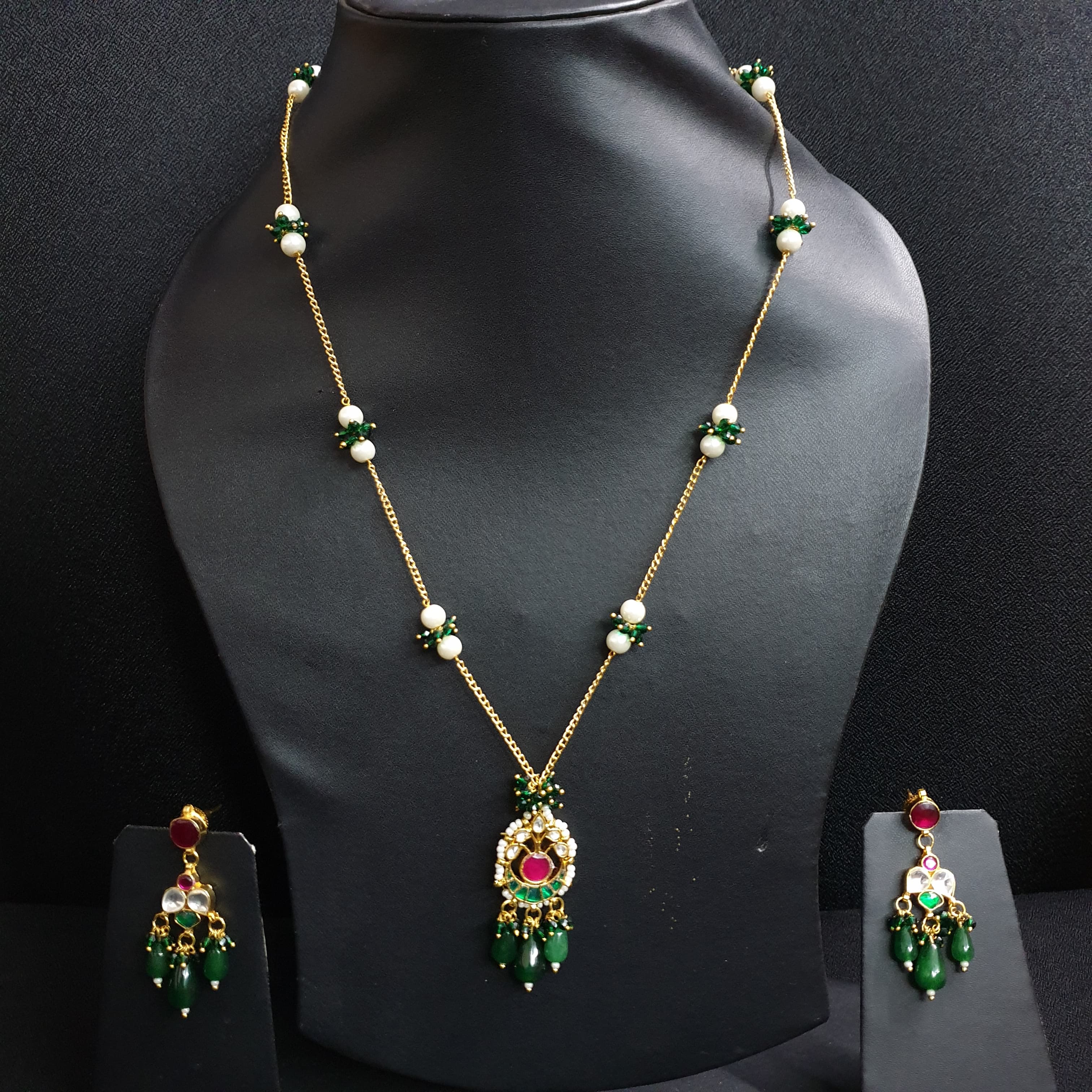 Red Green Jadau Kundan Small Pendant Set With Earrings