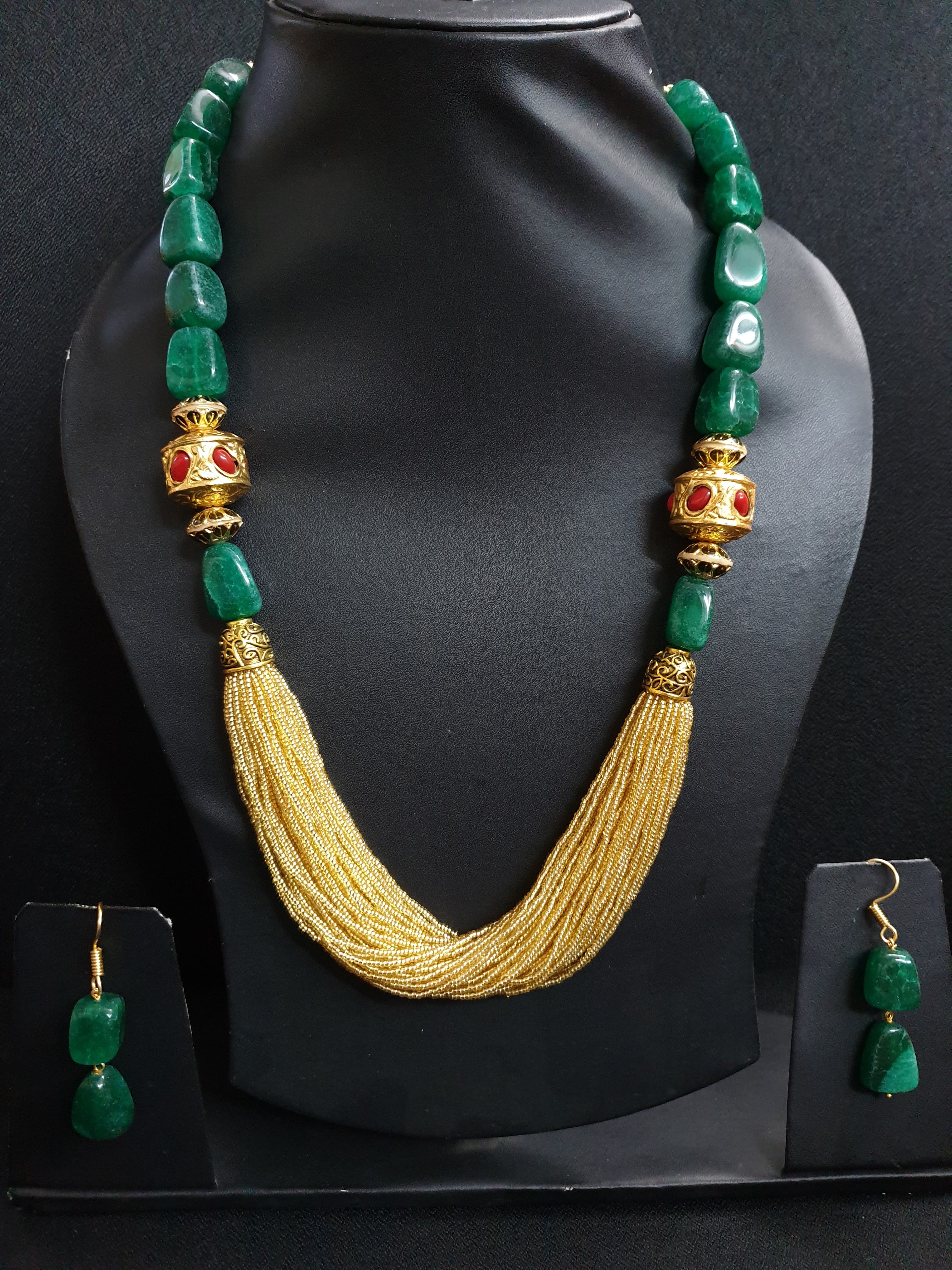 Emerald Green Stone Golden Seed Bead Necklace Set