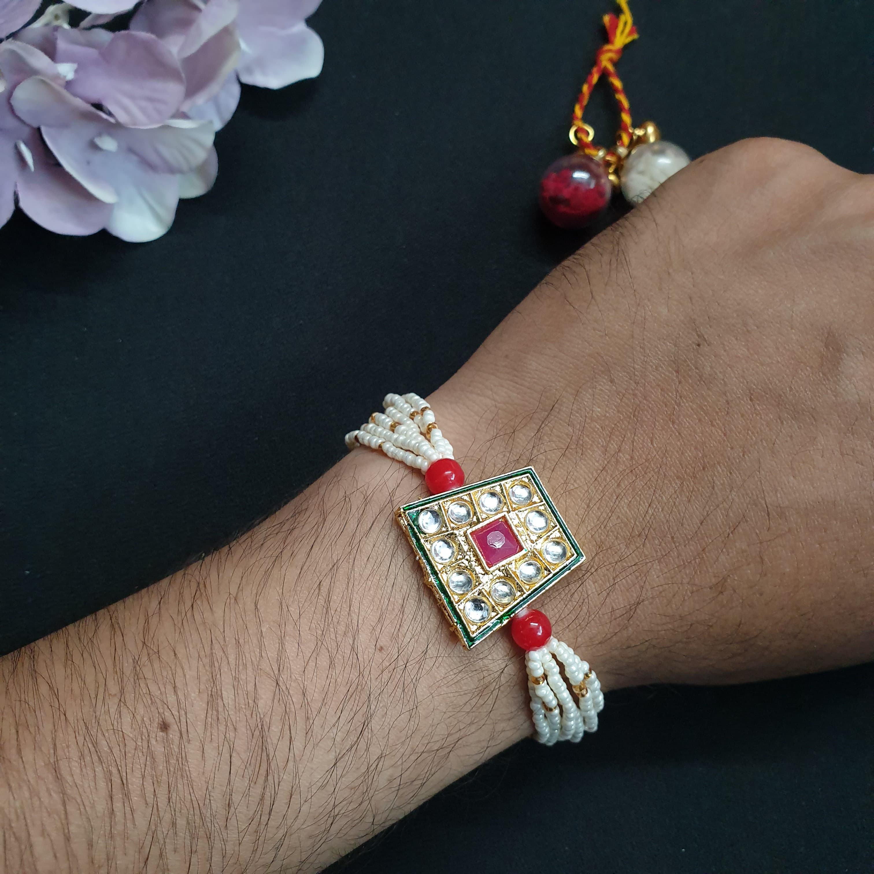 Kundan Pearl Seed Bead Bracelet (Pack of One)