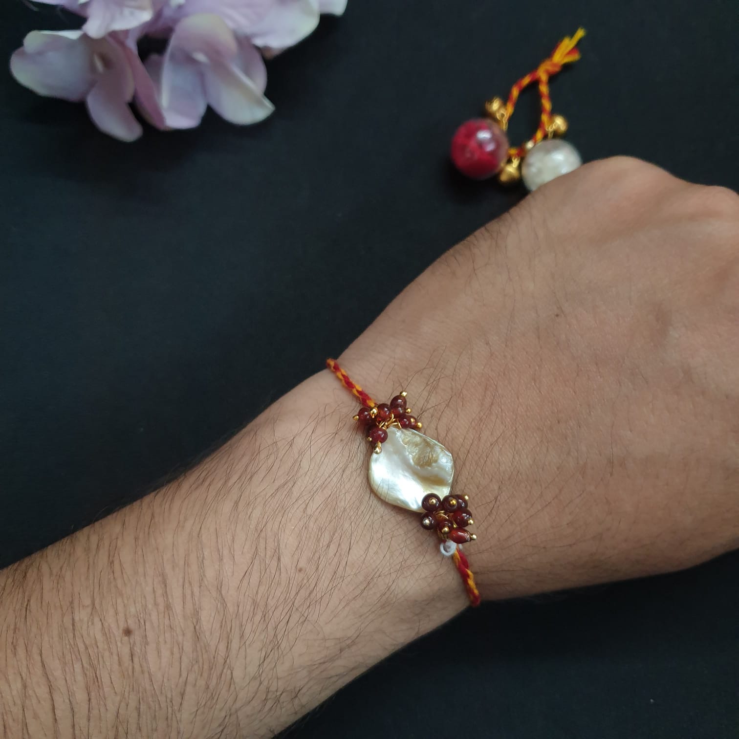 Shell Pearl Rakhi (Pack of One)