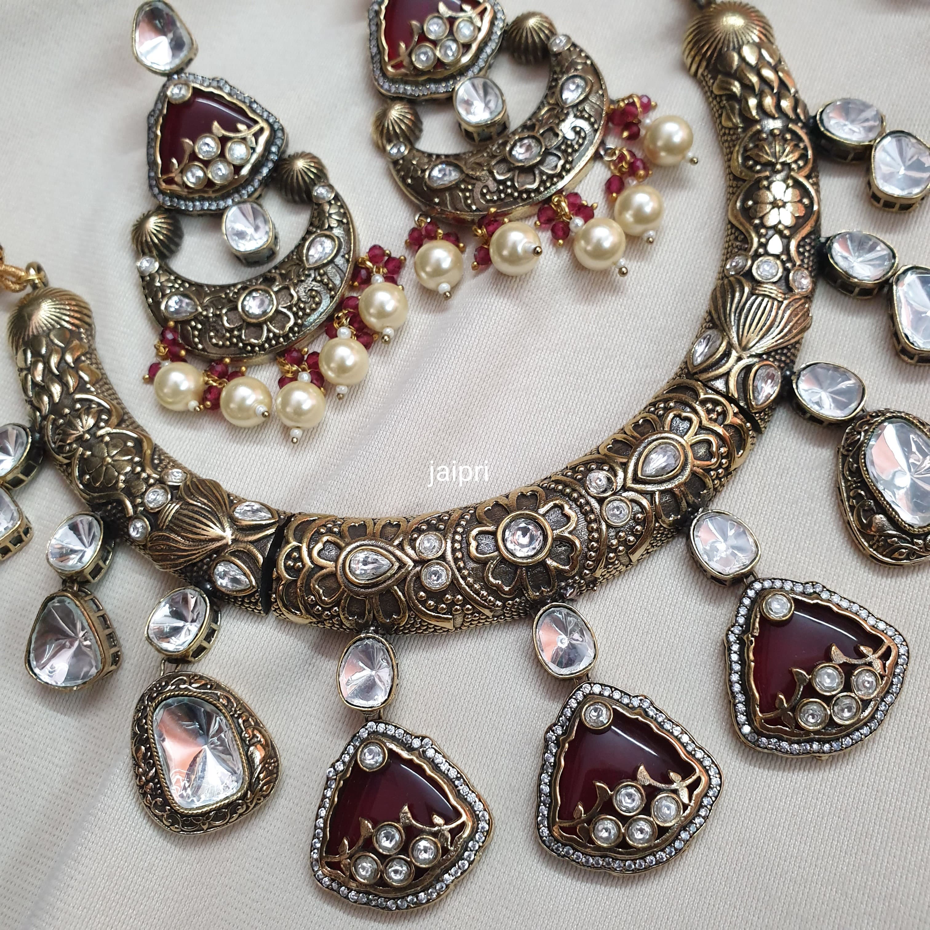 Antique Gold Kundan Polki Ruby Bead Hasli Necklace