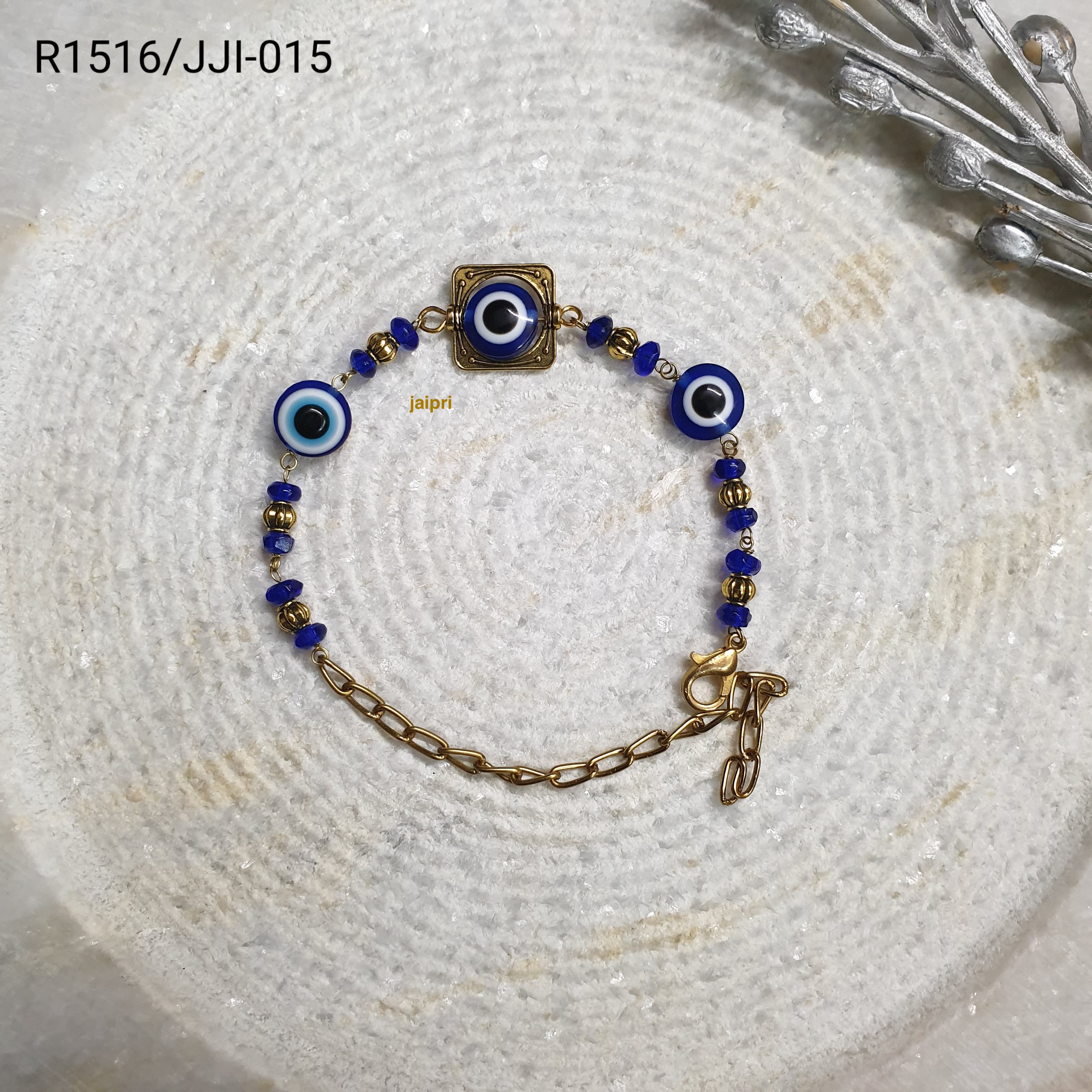 Evil Eye Bracelet Rakhi For Brother/Bhabhi (Pack of One)