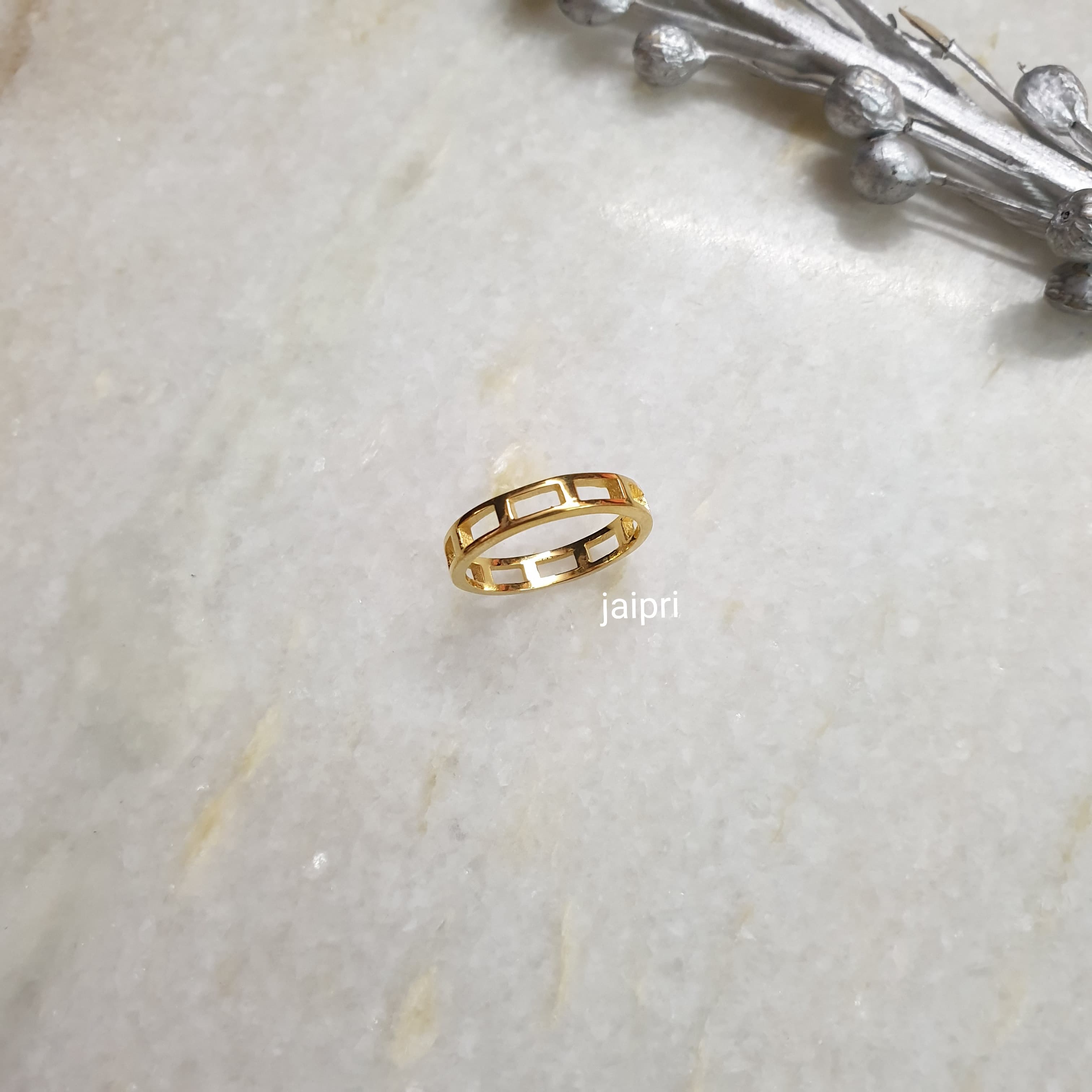 Gold Stackable Ring (Size US 7)