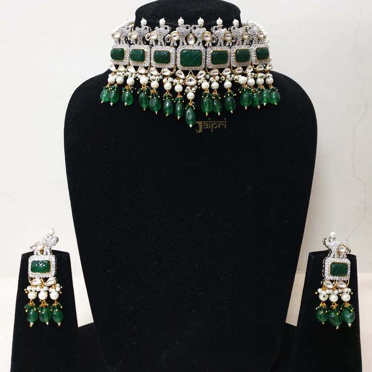 Green & Pearl Stone Adorable Necklace With Earrings