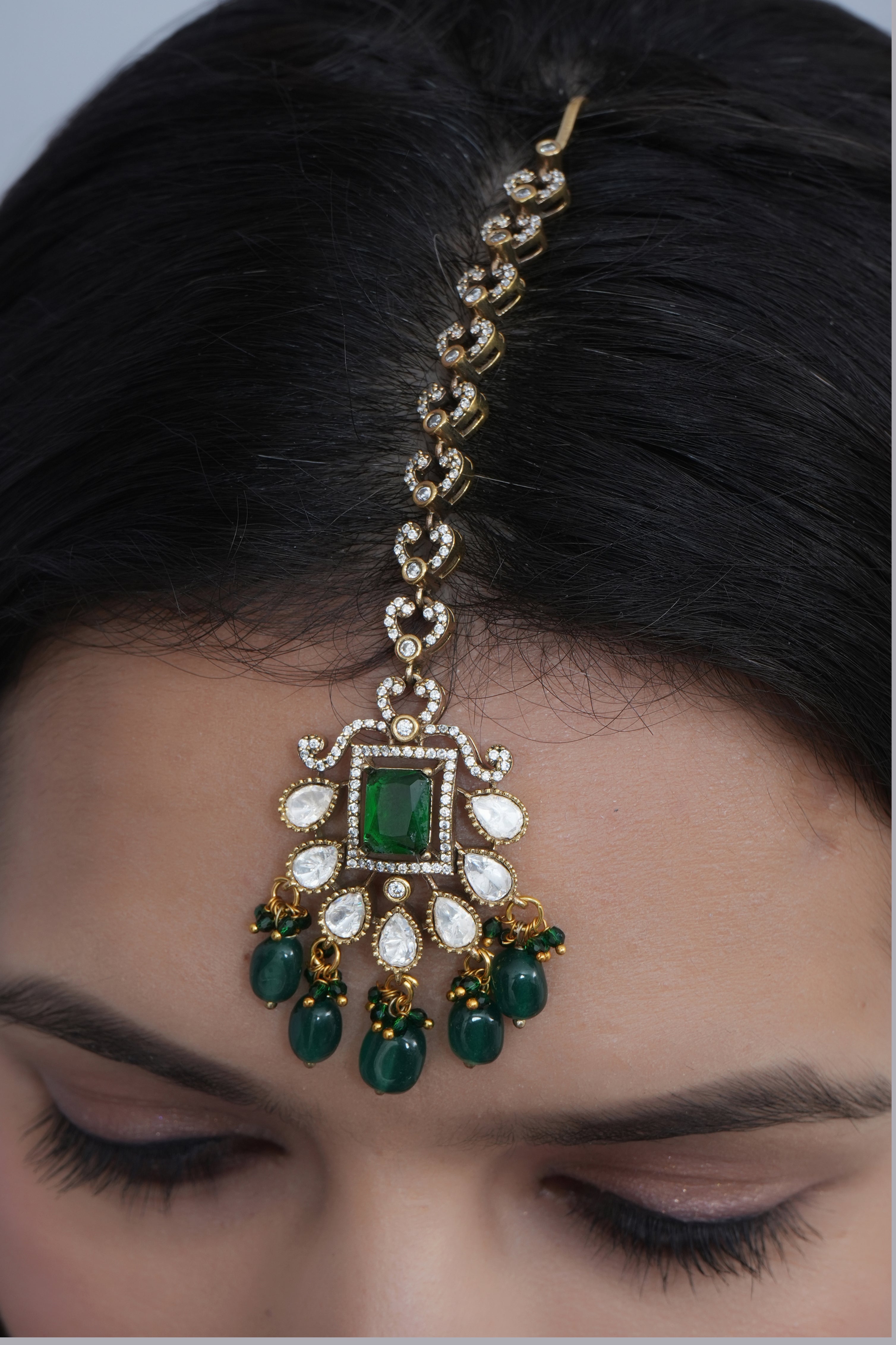 Elegant Green Stone Kundan Polki Maang Tikka