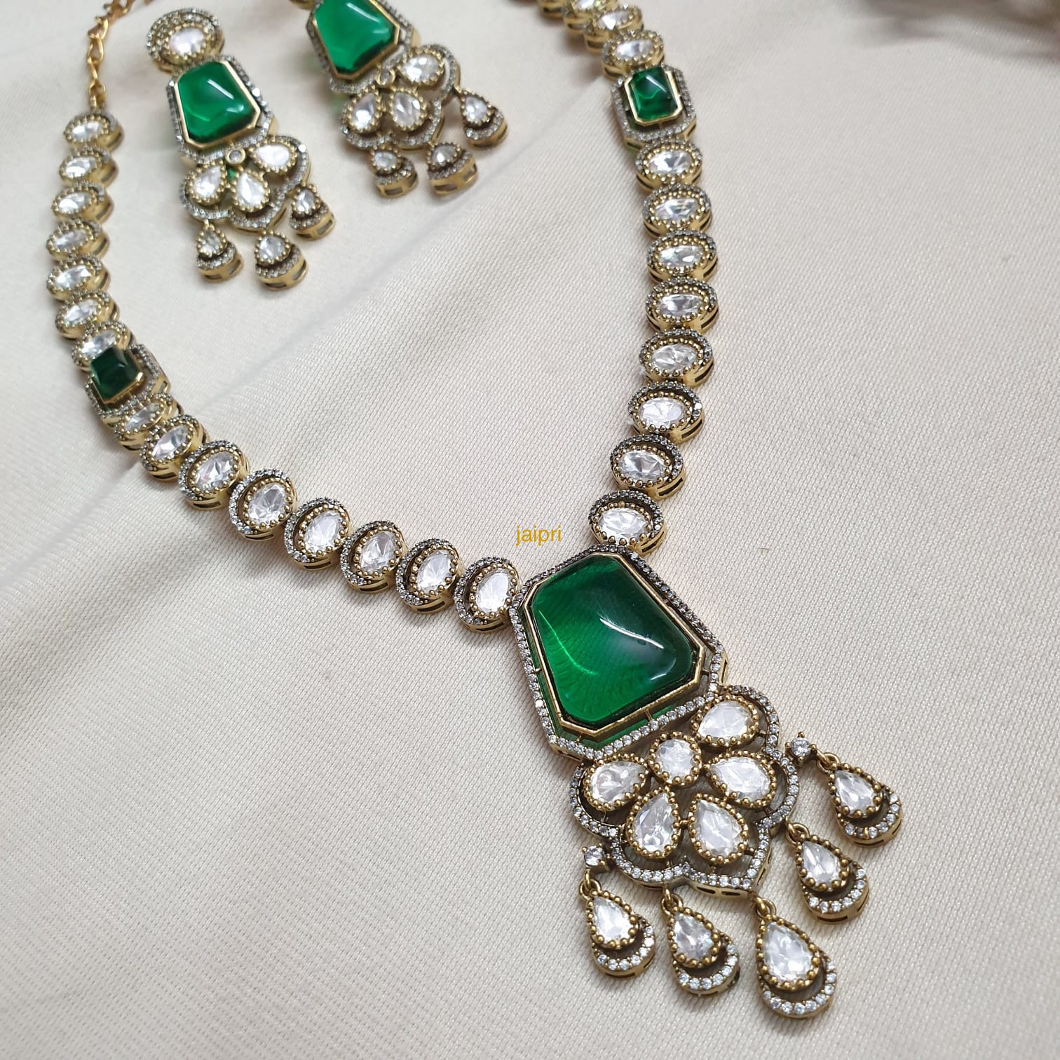 Green Moissanite Kundan Premium Necklace With Earrings