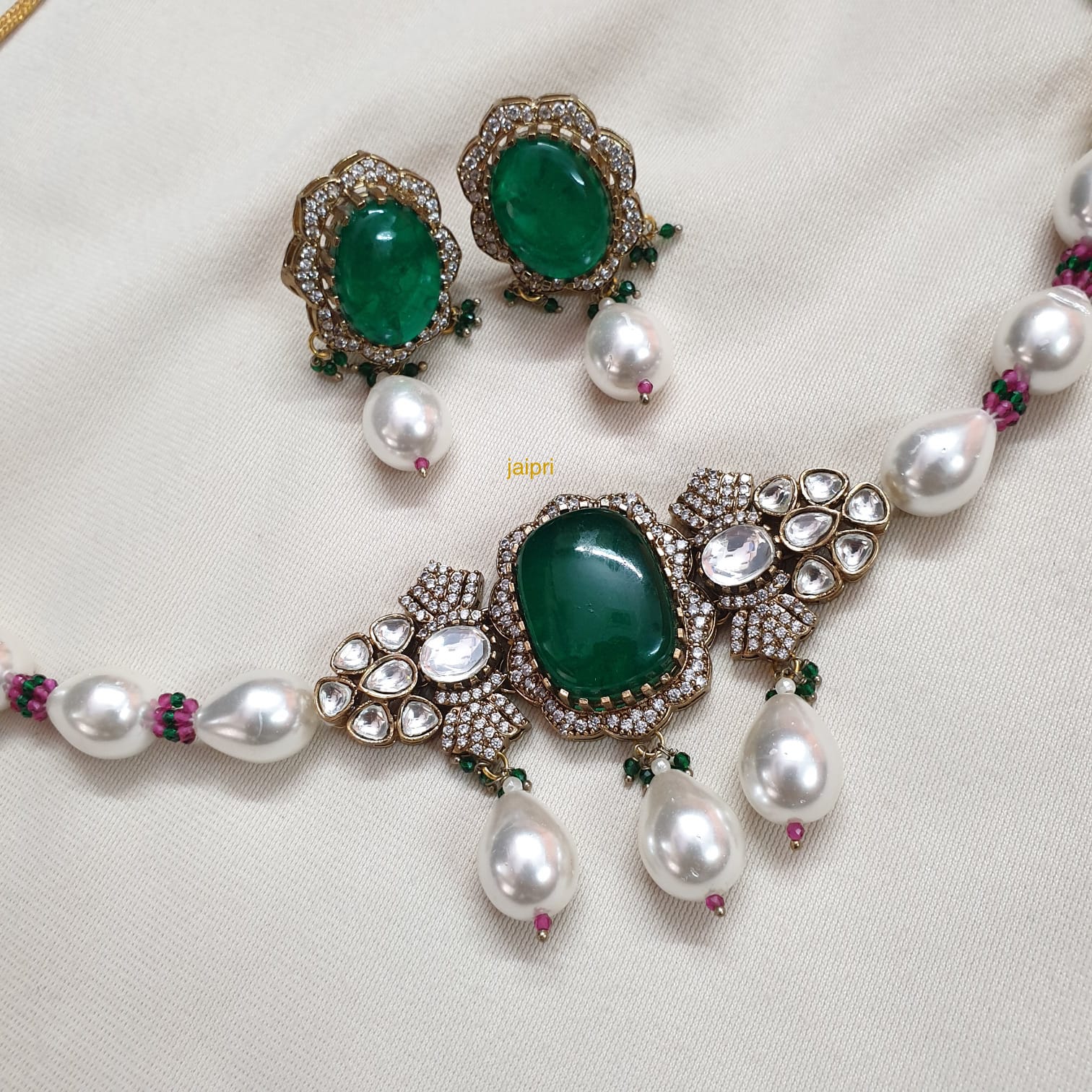 Green Doublet Stone Kundan Shell Pearl Choker Necklace