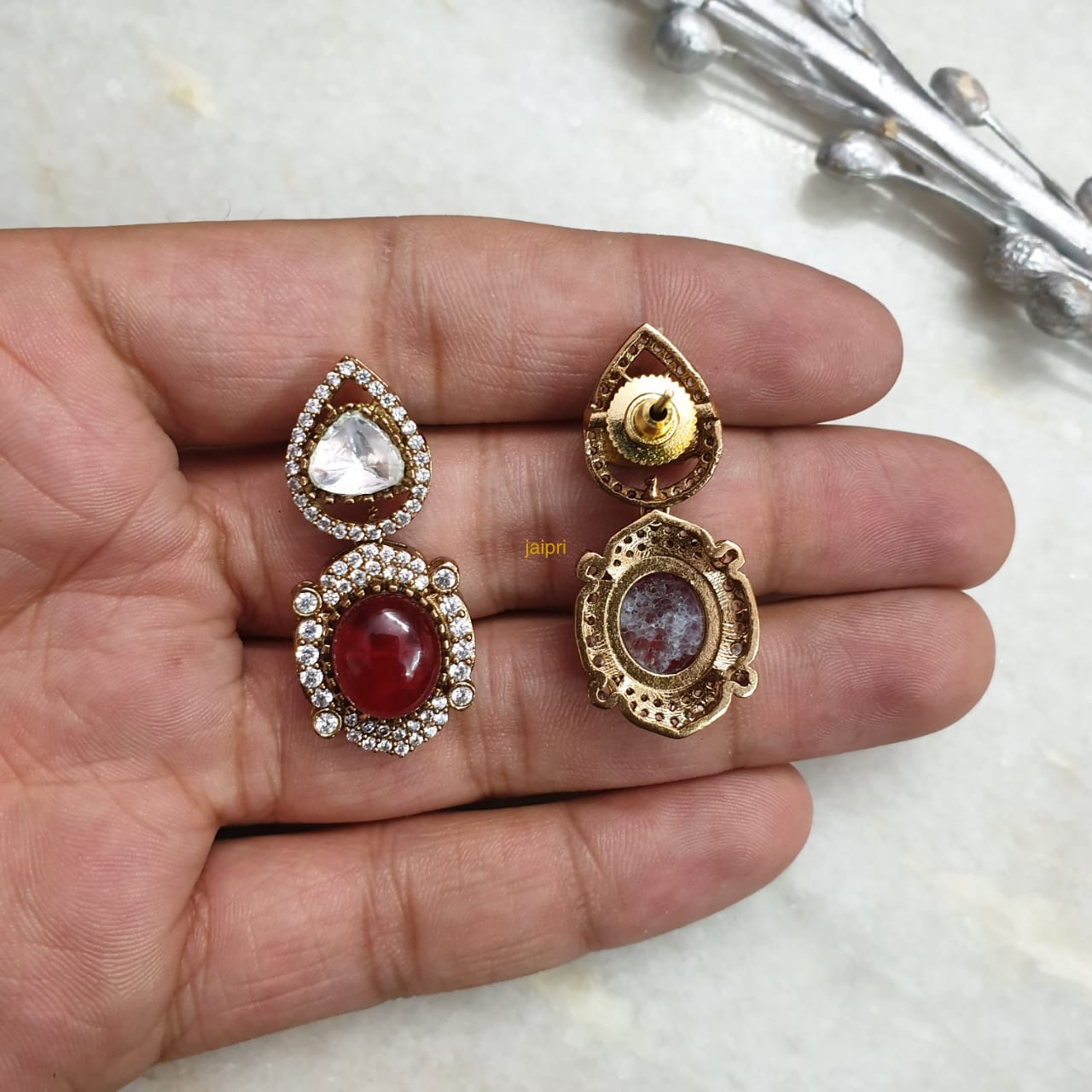 Red Stone Kundan Small Earrings