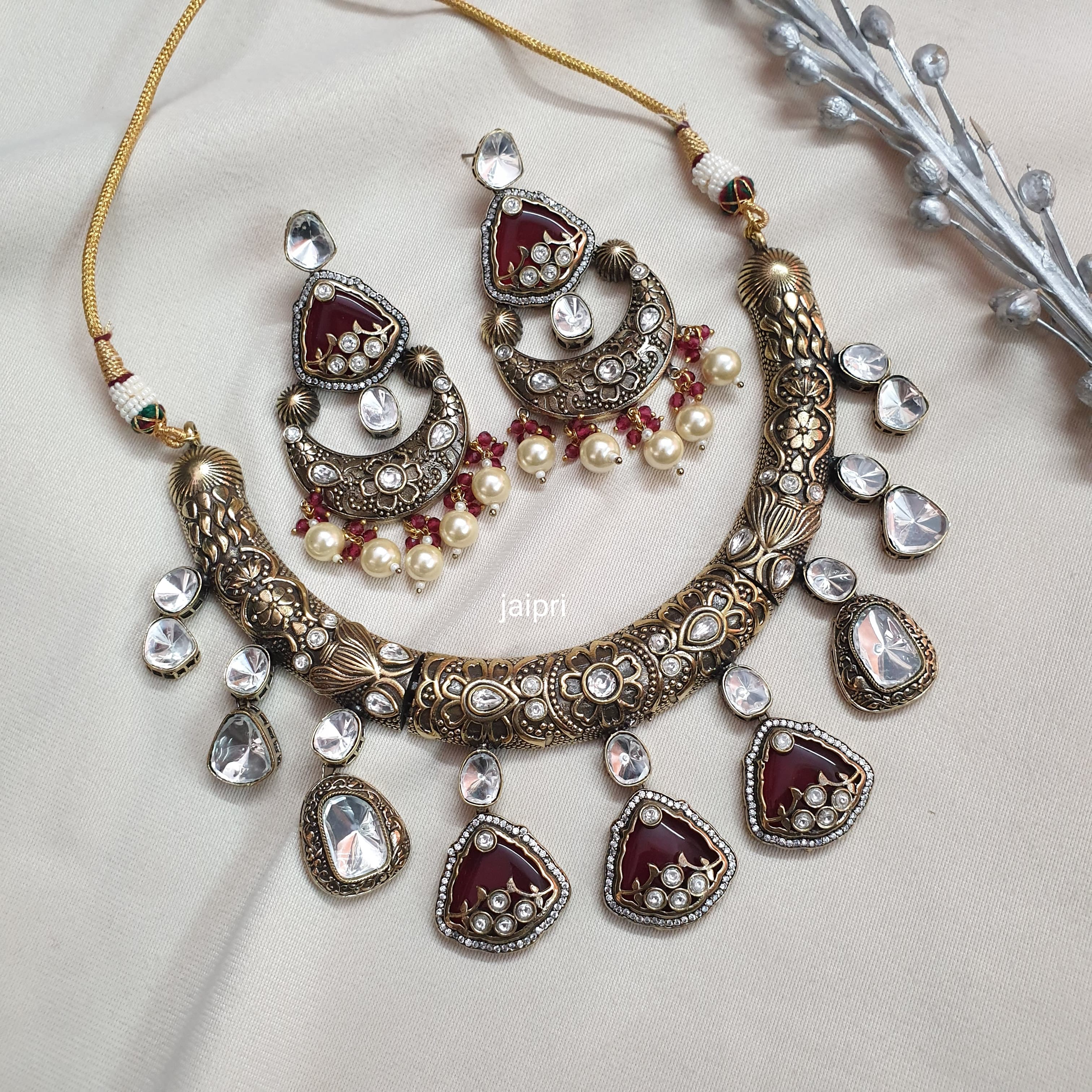Antique Gold Kundan Polki Ruby Bead Hasli Necklace