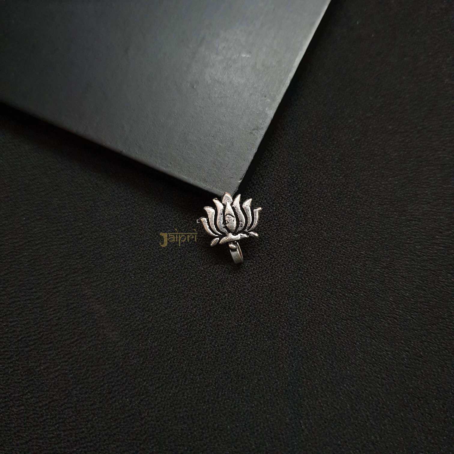 Floral Lotus Design Nose Pin