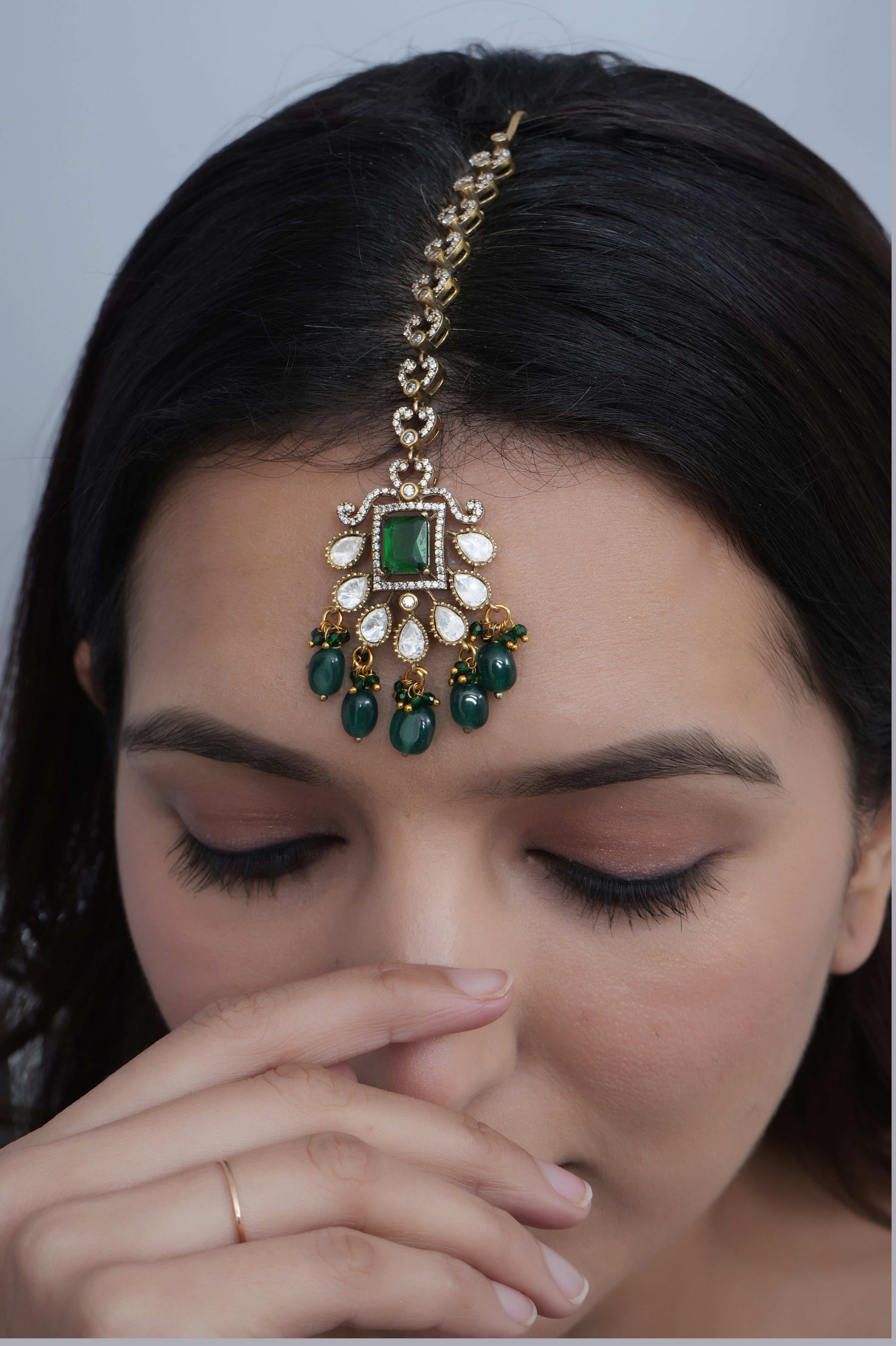 Elegant Green Stone Kundan Polki Maang Tikka