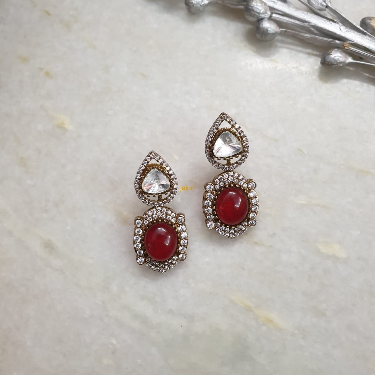 Red Stone Kundan Small Earrings