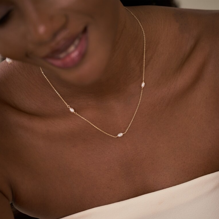 Three Freshwater Pearl Minimalist 925 Silver Necklace