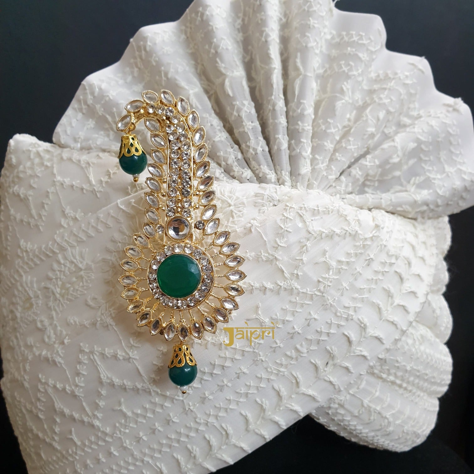 Gold Finish Emerald Kundan Polki Kilangi