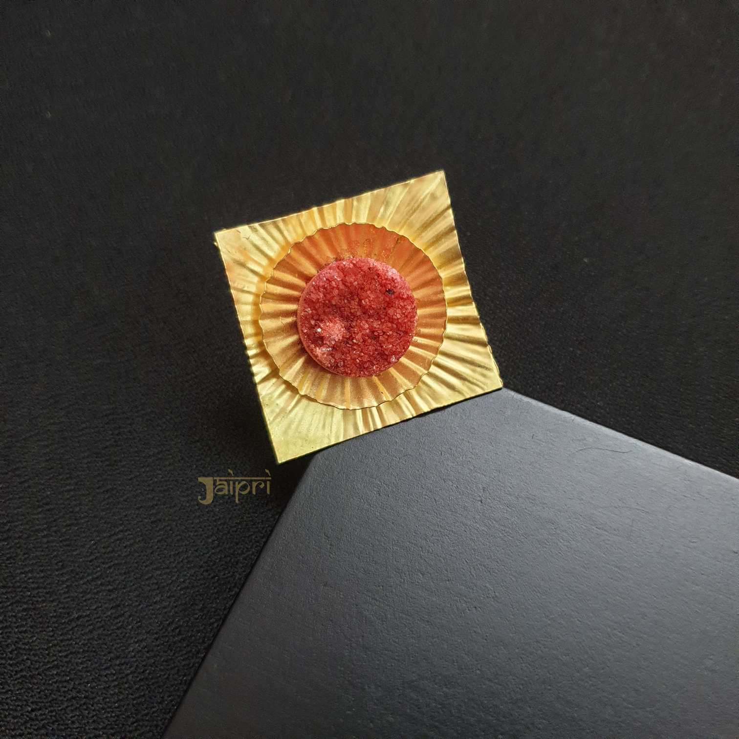 Red Stone Unique Gold Ring