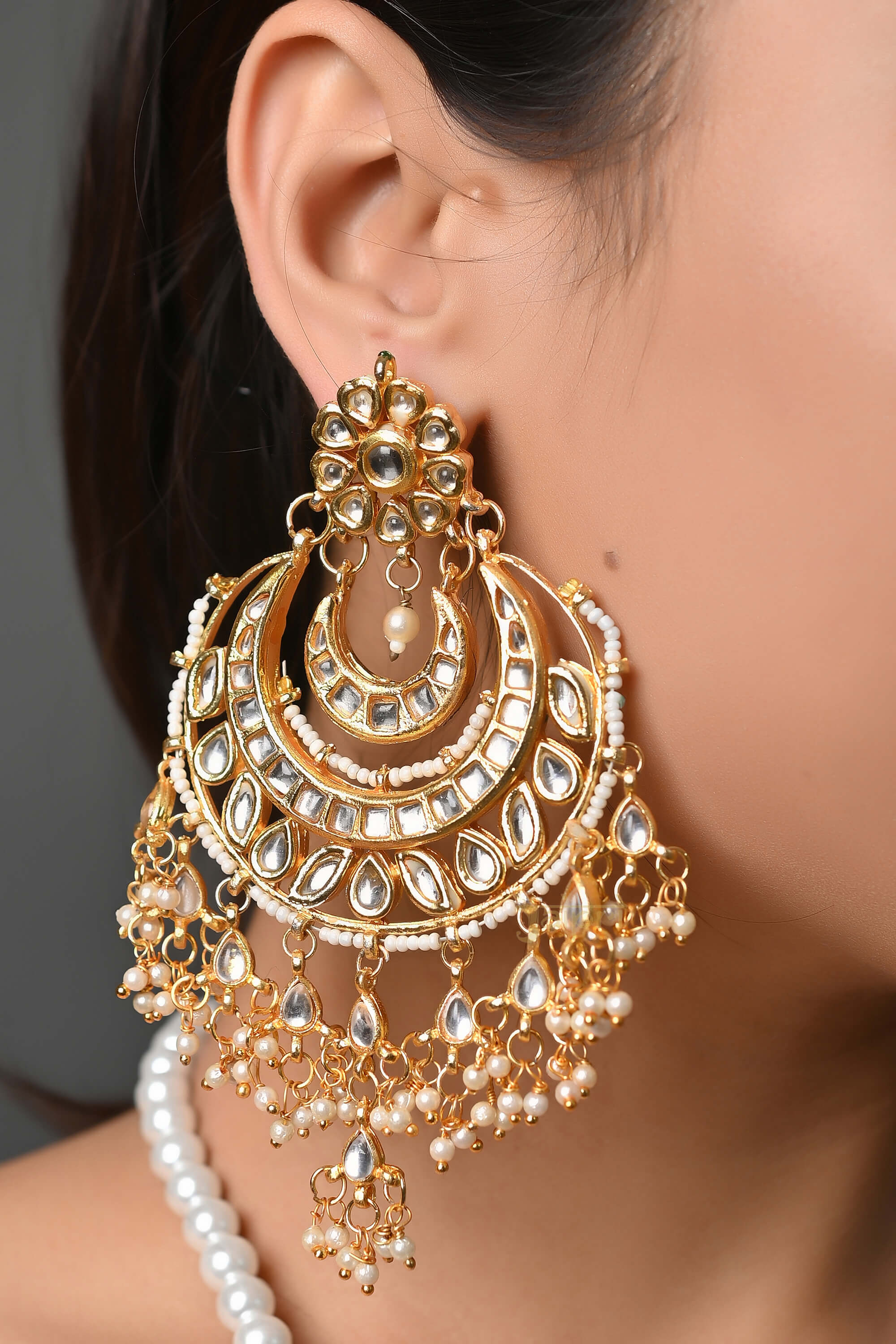 Kundan Chaandbali Pearl Pendant Set With Earrings
