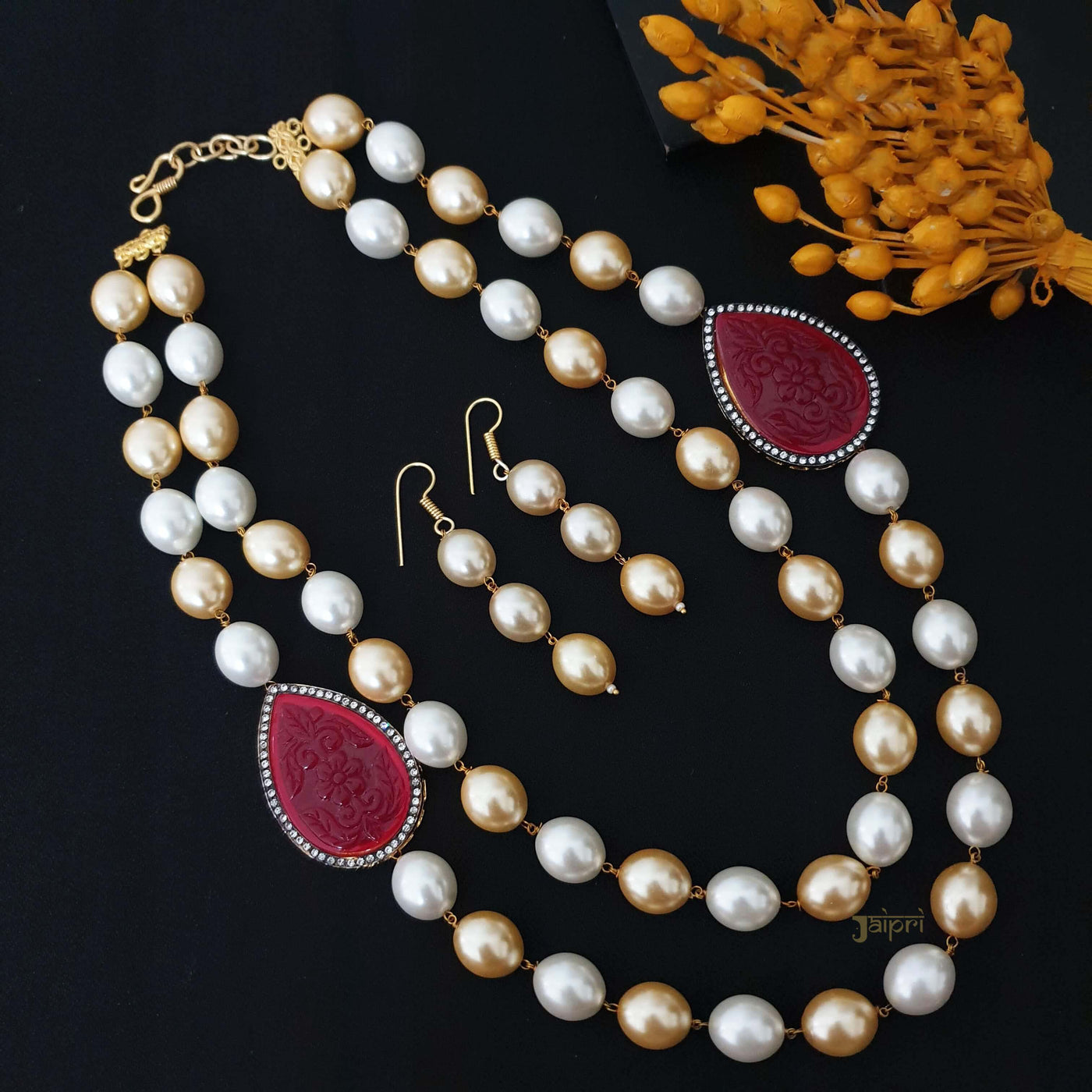 Premium Pearl And Carving Stone Necklace With Earrings