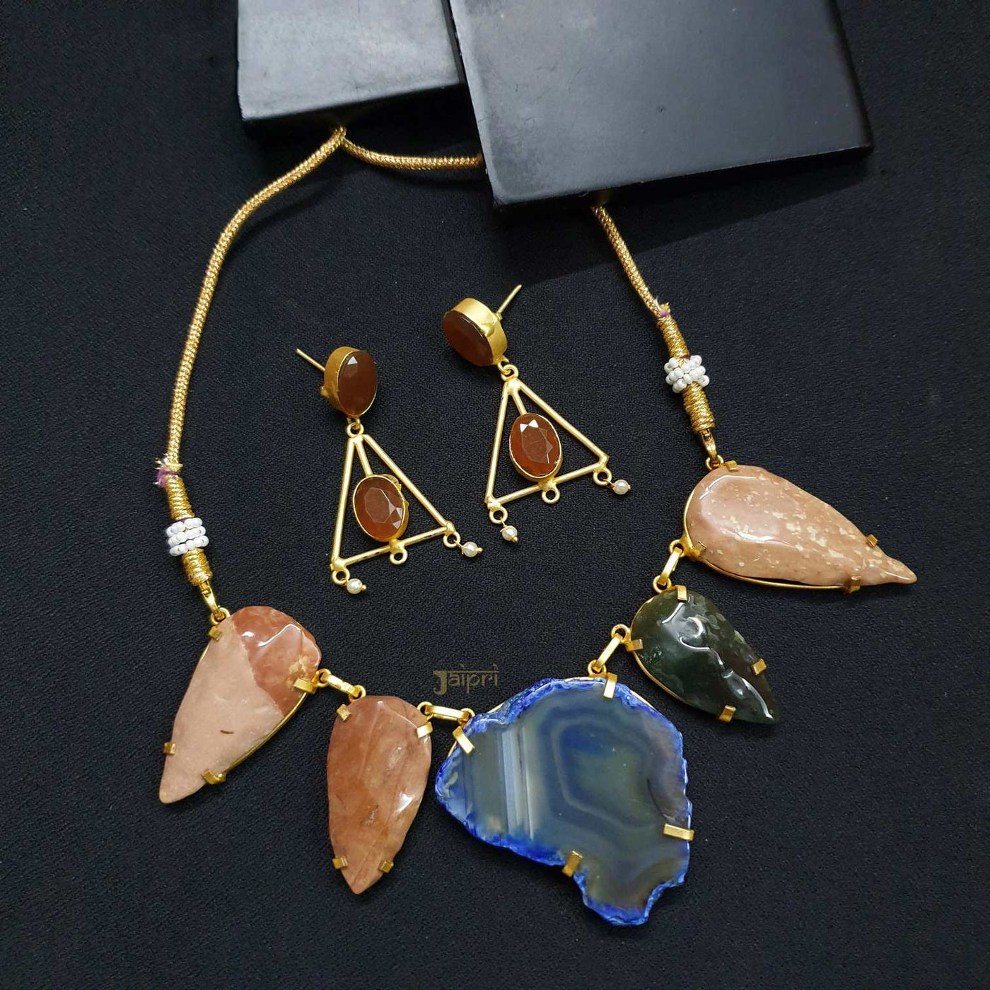 Uneven Stone Unique Gold Necklace With Earrings