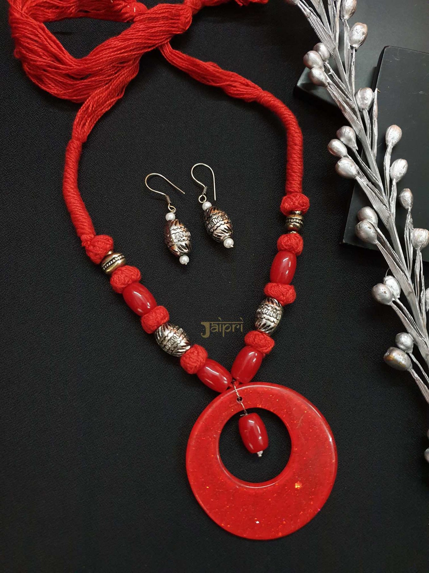Red Stone Adorable Necklace With Earrings